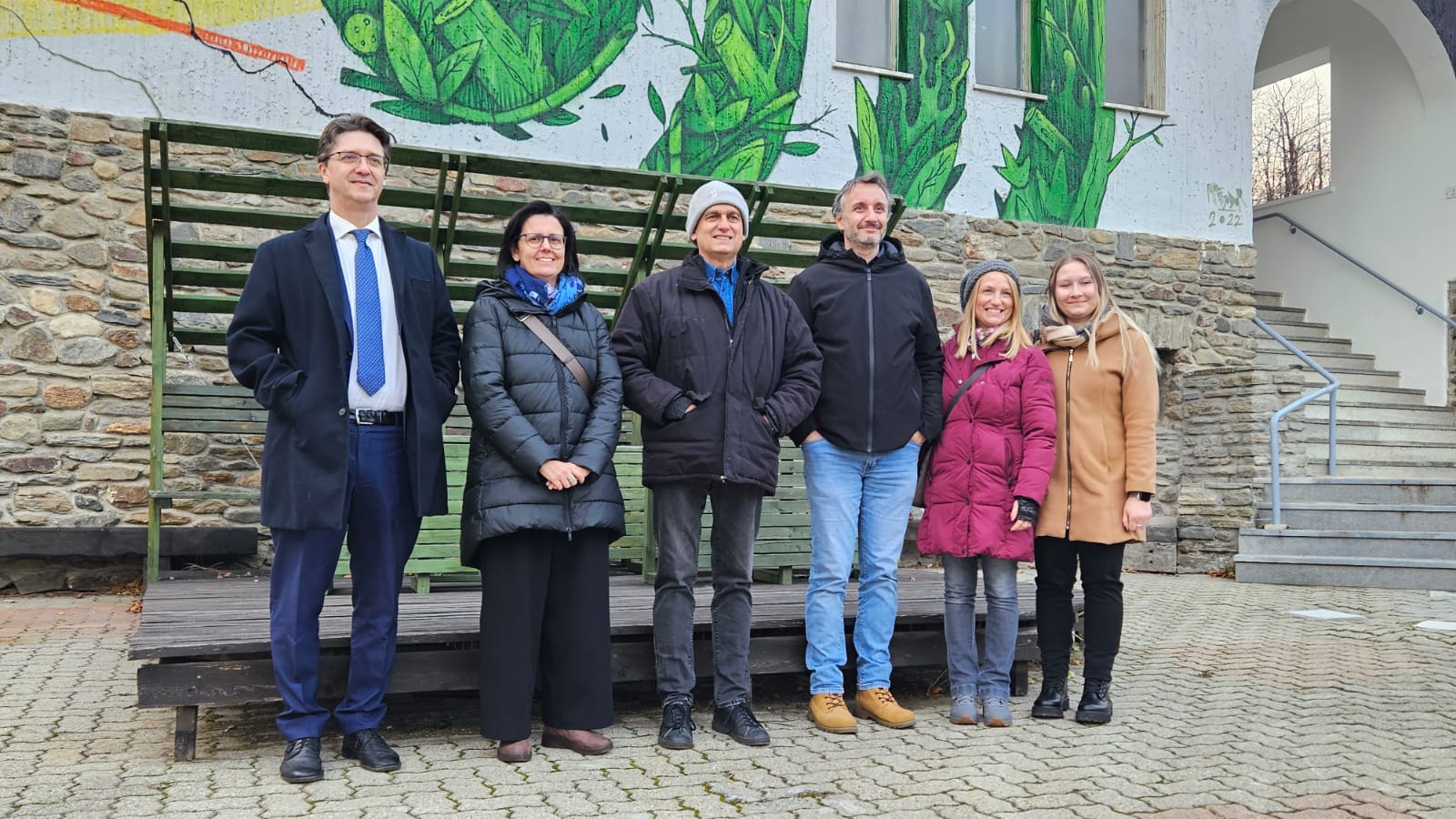 Nicco e Bordese col personale del comune Nicco e Bordese col personale del comune